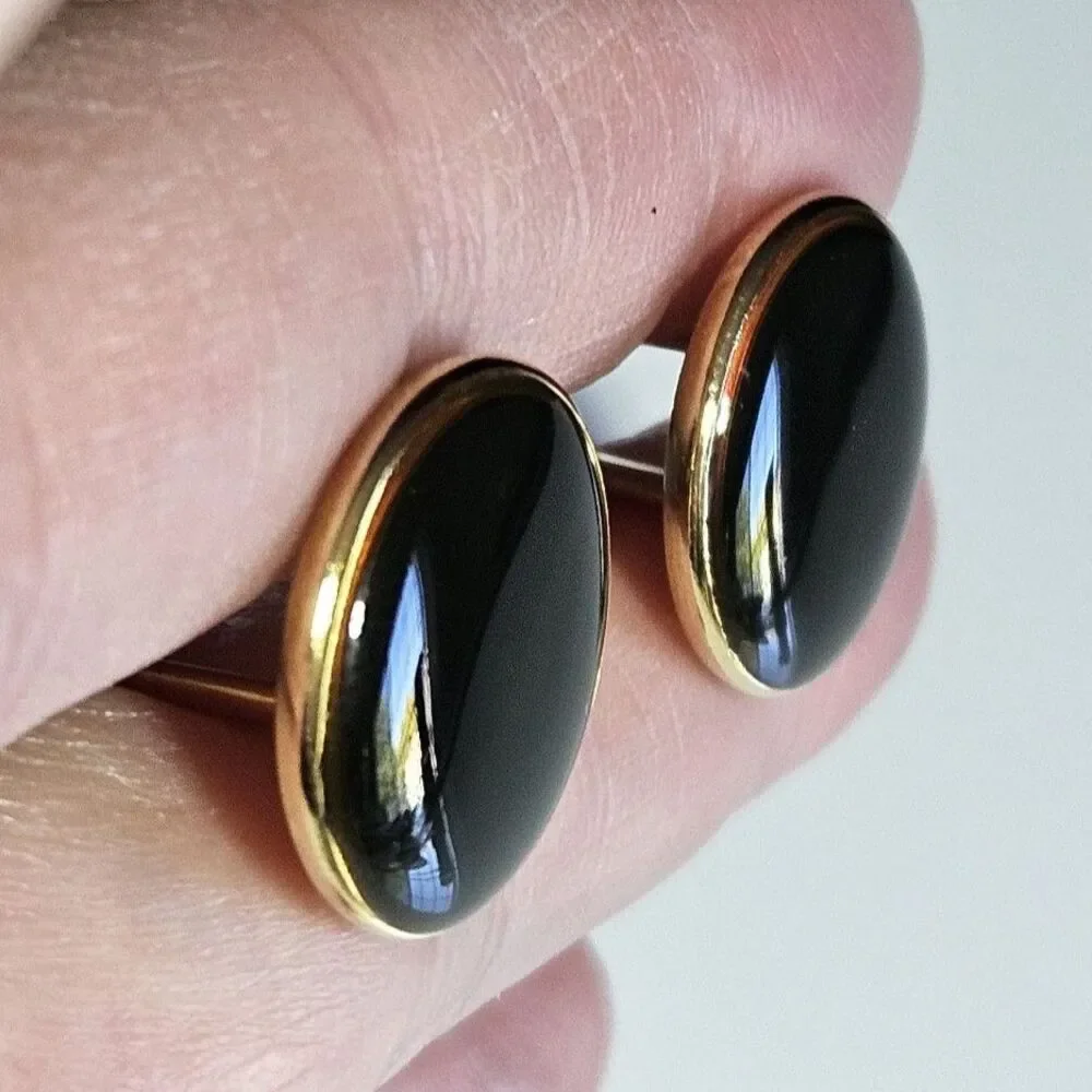 Black Enamel Gold Tone Cufflinks Mens Round Button Lightweight 3/4 Inch Vintage